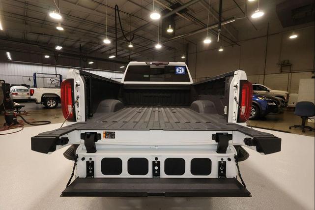 Photo of 2021 Summit White GMC Sierra 2500