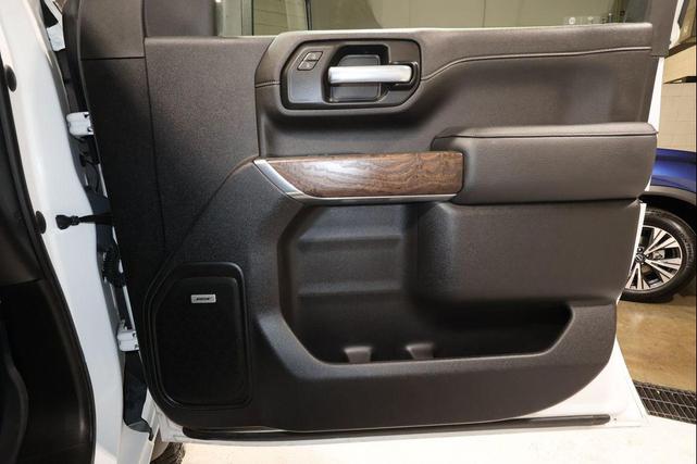 Photo of 2021 Summit White GMC Sierra 2500