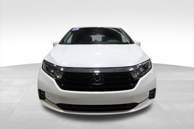 Photo of 2024 Platinum White Pearl Honda Odyssey