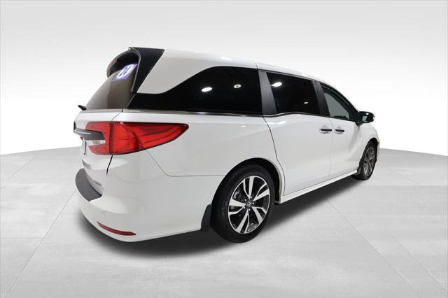 Photo of 2024 Platinum White Pearl Honda Odyssey