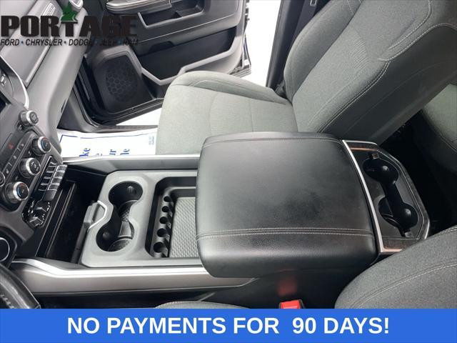 Photo of 2020 Diamond Black Crystal Pearlcoat RAM 2500