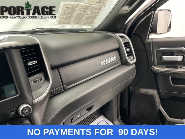 Photo of 2020 Diamond Black Crystal Pearlcoat RAM 2500