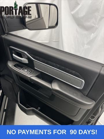 Photo of 2020 Diamond Black Crystal Pearlcoat RAM 2500