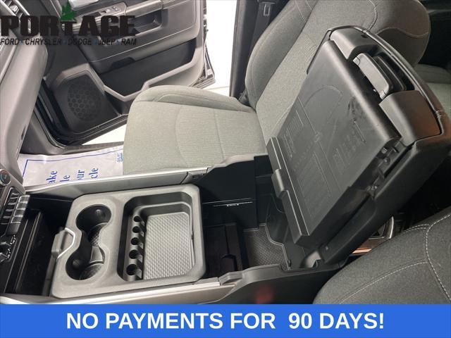 Photo of 2020 Diamond Black Crystal Pearlcoat RAM 2500