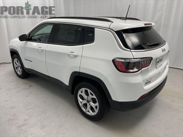 Photo of 2025 Bright White Clearcoat Jeep Compass