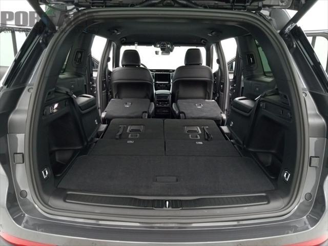 Photo of 2025 Baltic Gray Metallic Clearcoat Jeep Grand Cherokee L