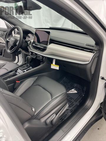 Photo of 2025 Bright White Clearcoat Jeep Compass