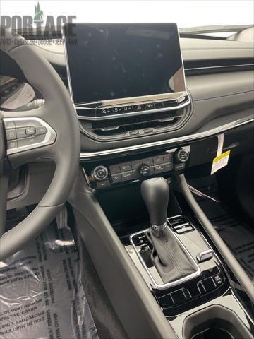 Photo of 2025 Silver Zynith Metallic Clearcoat Jeep Compass