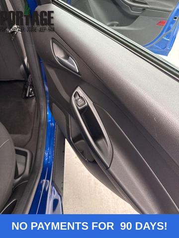 Photo of 2018 Lightning Blue Ford Focus