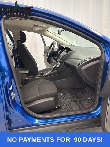 Photo of 2018 Lightning Blue Ford Focus