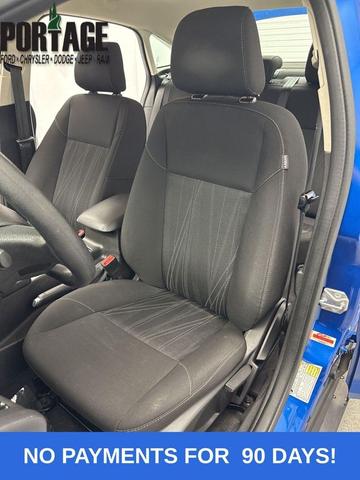 Photo of 2018 Lightning Blue Ford Focus