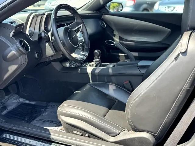 Photo of 2010 Black Chevrolet Camaro