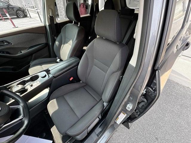 Photo of 2023 Gun Metallic Nissan Rogue
