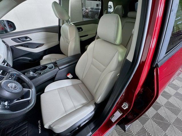 Photo of 2024 Scarlet Ember Tintcoat Nissan Rogue