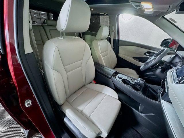 Photo of 2024 Scarlet Ember Tintcoat Nissan Rogue