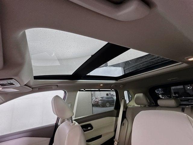 Photo of 2024 Scarlet Ember Tintcoat Nissan Rogue