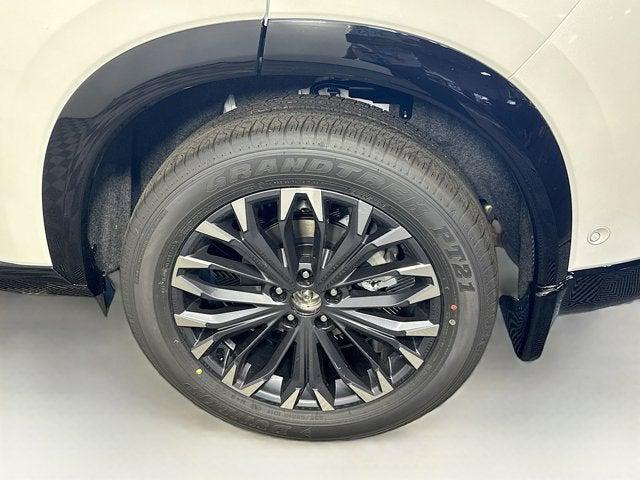 Photo of 2026 Everest White Pearl Tricoat Nissan Rogue