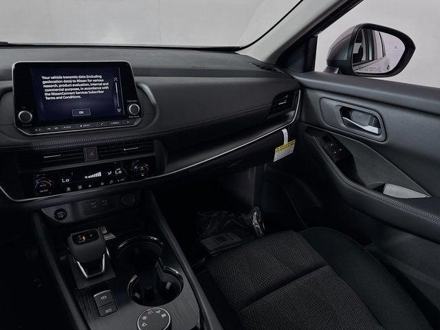 Photo of 2025 Everest White Pearl Nissan Rogue