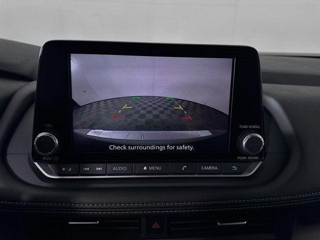 Photo of 2025 Everest White Pearl Nissan Rogue