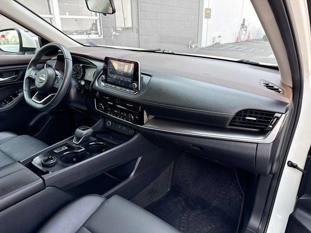 Photo of 2022 Pearl White Tricoat Nissan Rogue
