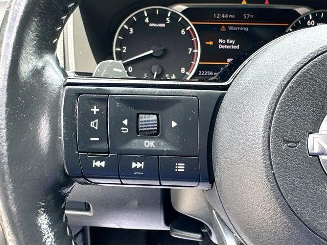 Photo of 2022 Super Black Nissan Rogue