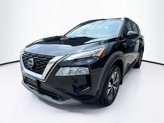 Photo of 2022 Super Black Nissan Rogue