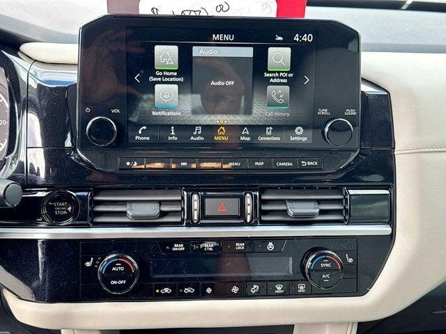 Photo of 2025 Everest White Pearl Tricoat Nissan Pathfinder