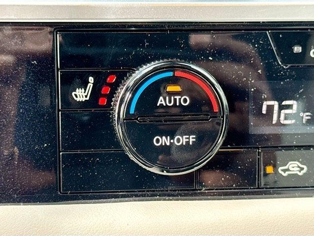 Photo of 2025 Everest White Pearl Tricoat Nissan Pathfinder