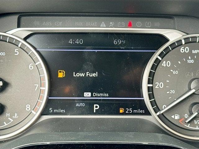 Photo of 2025 Everest White Pearl Tricoat Nissan Pathfinder