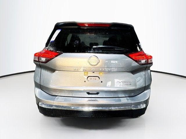 Photo of 2025 Gun Metallic Nissan Rogue
