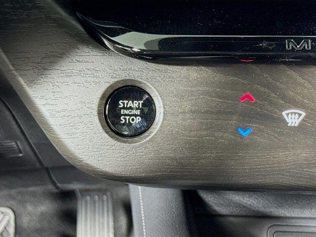Photo of 2025 Super Black Nissan Murano