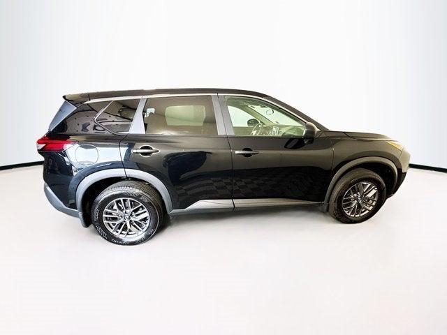 Photo of 2023 Super Black Nissan Rogue