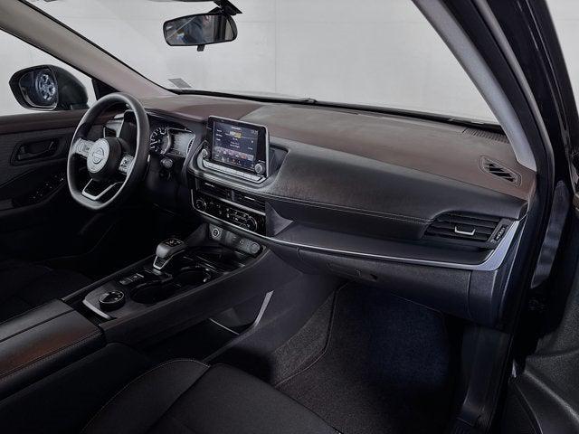 Photo of 2023 Super Black Nissan Rogue