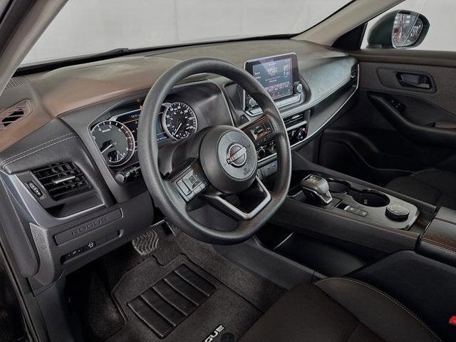 Photo of 2023 Super Black Nissan Rogue