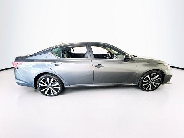 Photo of 2019 Gun Metallic Nissan Altima