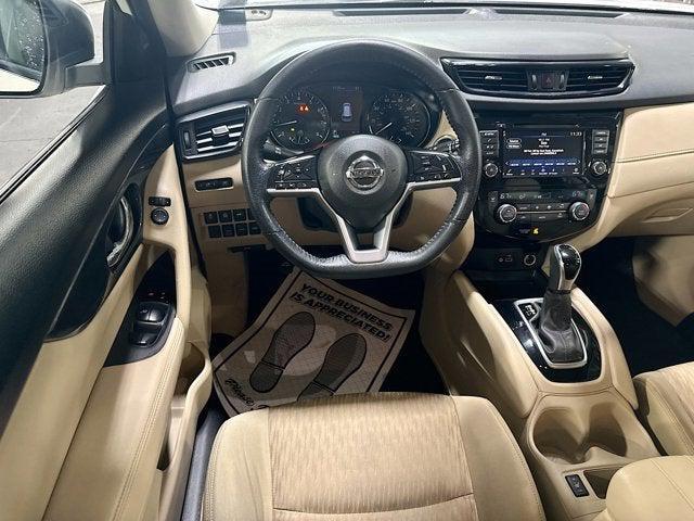 Photo of 2020 Pearl White Tricoat Nissan Rogue