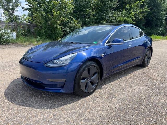 Photo of 2020 Deep Blue Metallic Tesla Model 3