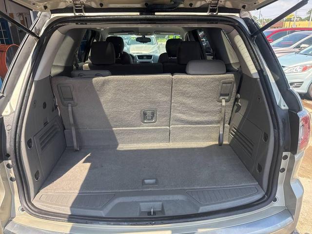 Photo of 2013 Gold GMC Acadia