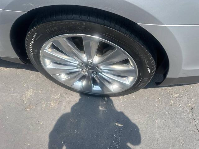 Photo of 2013 Silver Diamond Premium Coat Metallic Lincoln MKS