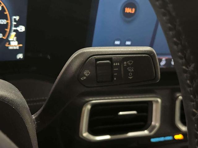 Photo of 2024 Iconic Silver Metallic Ford Mustang