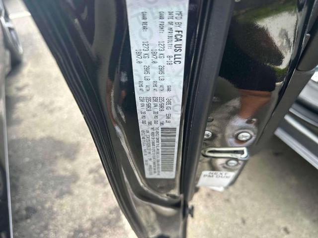 Photo of 2019 Black Jeep Cherokee