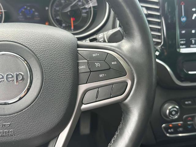 Photo of 2019 Black Jeep Cherokee