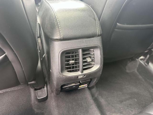 Photo of 2019 Black Jeep Cherokee