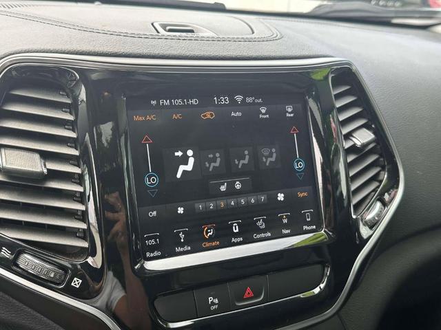 Photo of 2019 Black Jeep Cherokee