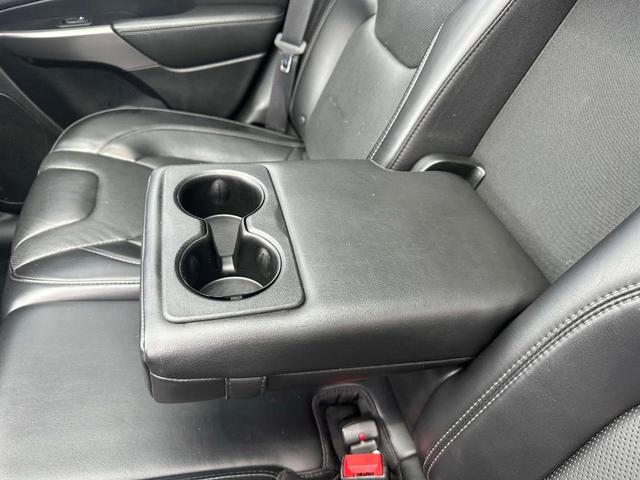 Photo of 2019 Black Jeep Cherokee