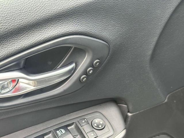 Photo of 2019 Black Jeep Cherokee