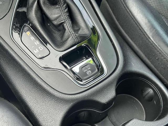 Photo of 2019 Black Jeep Cherokee