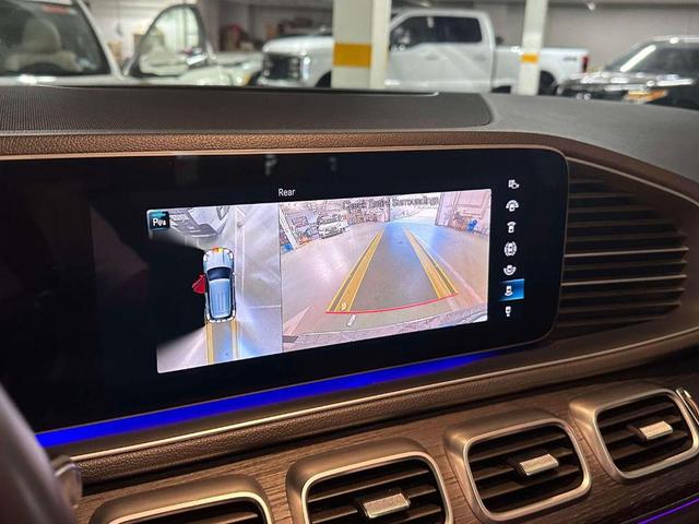 Photo of 2022 Black Mercedes-Benz GLE 350