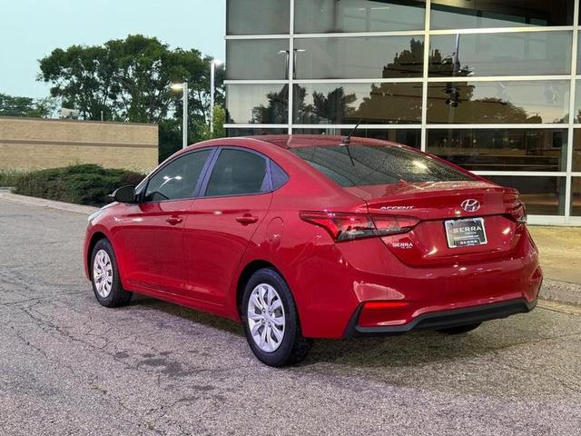 Photo of 2022 Pomegranate Red Hyundai Accent