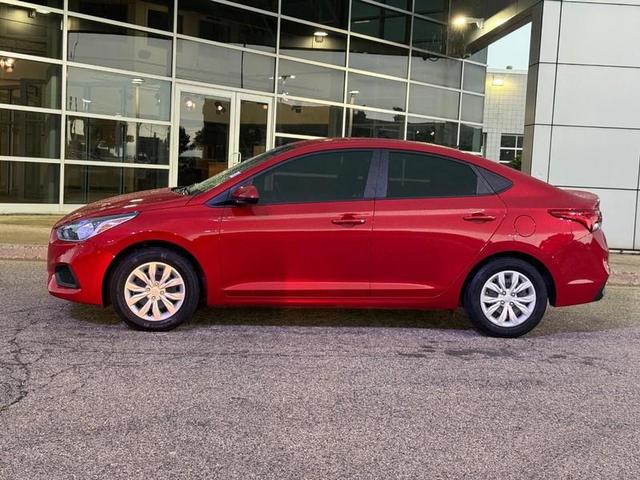 Photo of 2022 Pomegranate Red Hyundai Accent